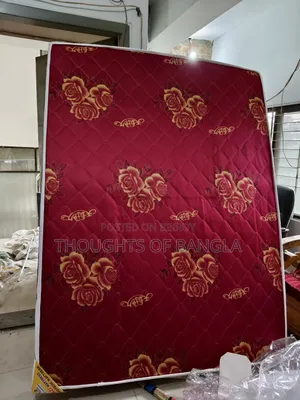 মাঝারি সাইজের বেড বিক্রির জন্য। ৫ ফিট ৭ ইঞ্চি। ম্যাট্রেস সহ