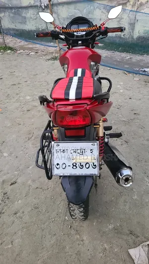 Runner Turbo 125 2022 Red