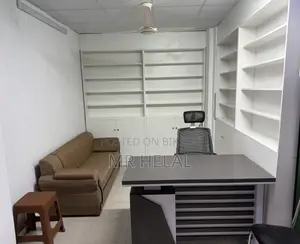 Shop for sale on an urgent basis.