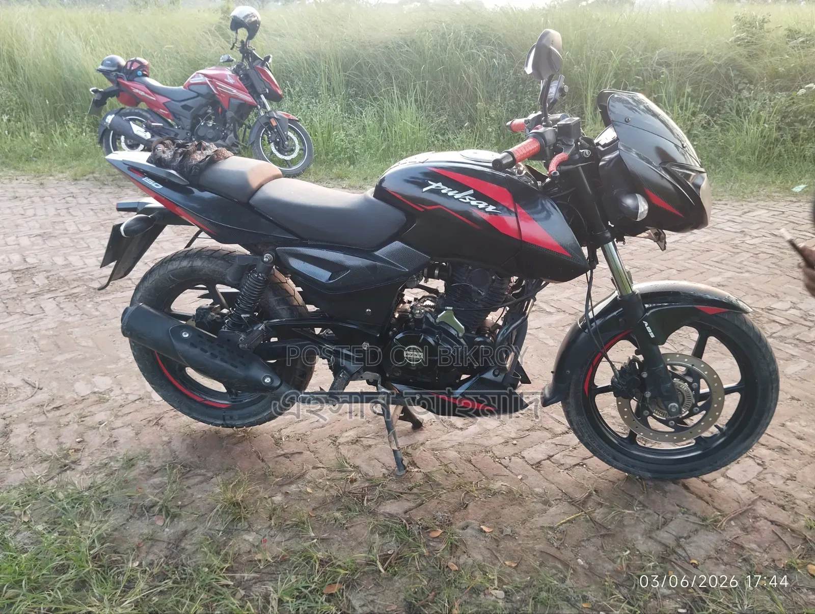 Bajaj Pulsar 150 2022 Black