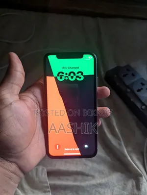Apple iPhone X 64 GB White
