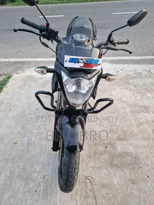 সুজুকি জিক্সার মনোটোন ২০১৯ ব্ল্যাক
