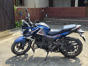 Honda Hornet 2018 Blue