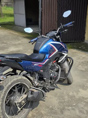 Honda Hornet 2018 Blue