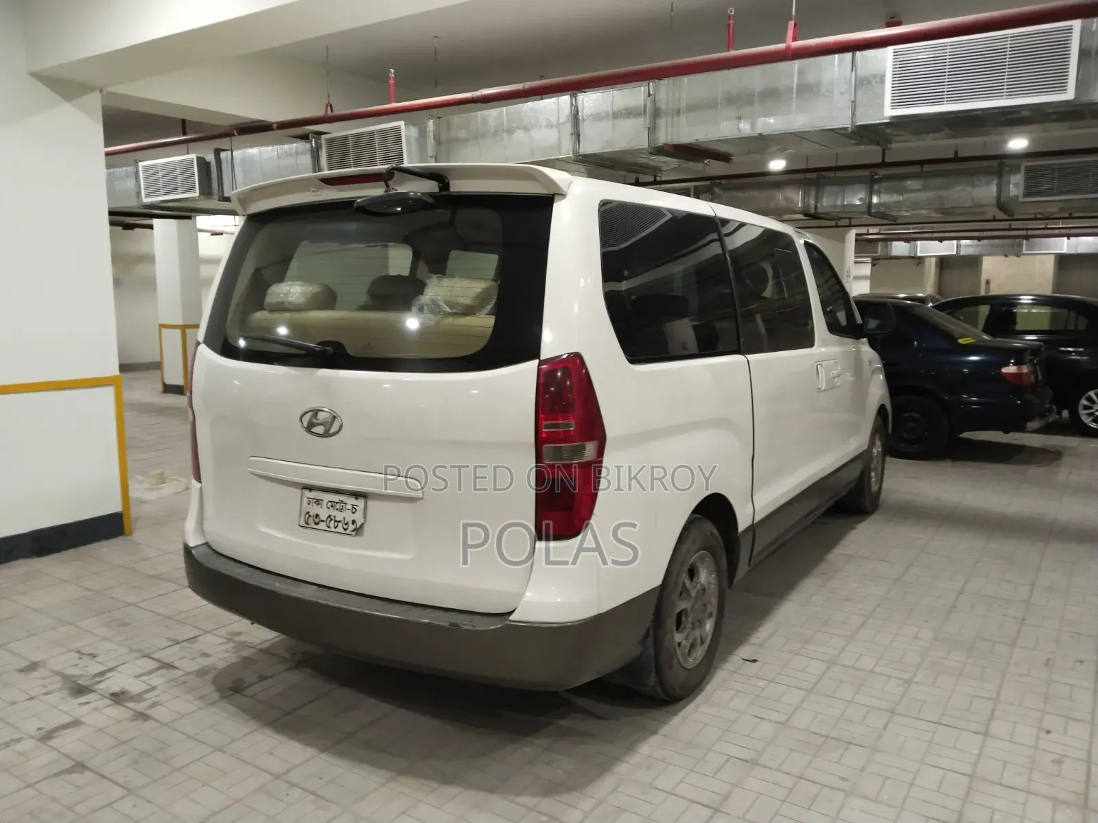 Hyundai H1 2.4 GLS 2011 White