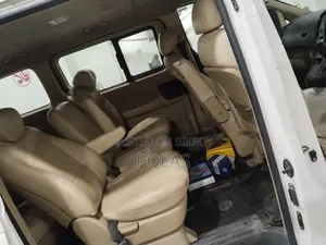 Hyundai H1 2.4 GLS 2011 White