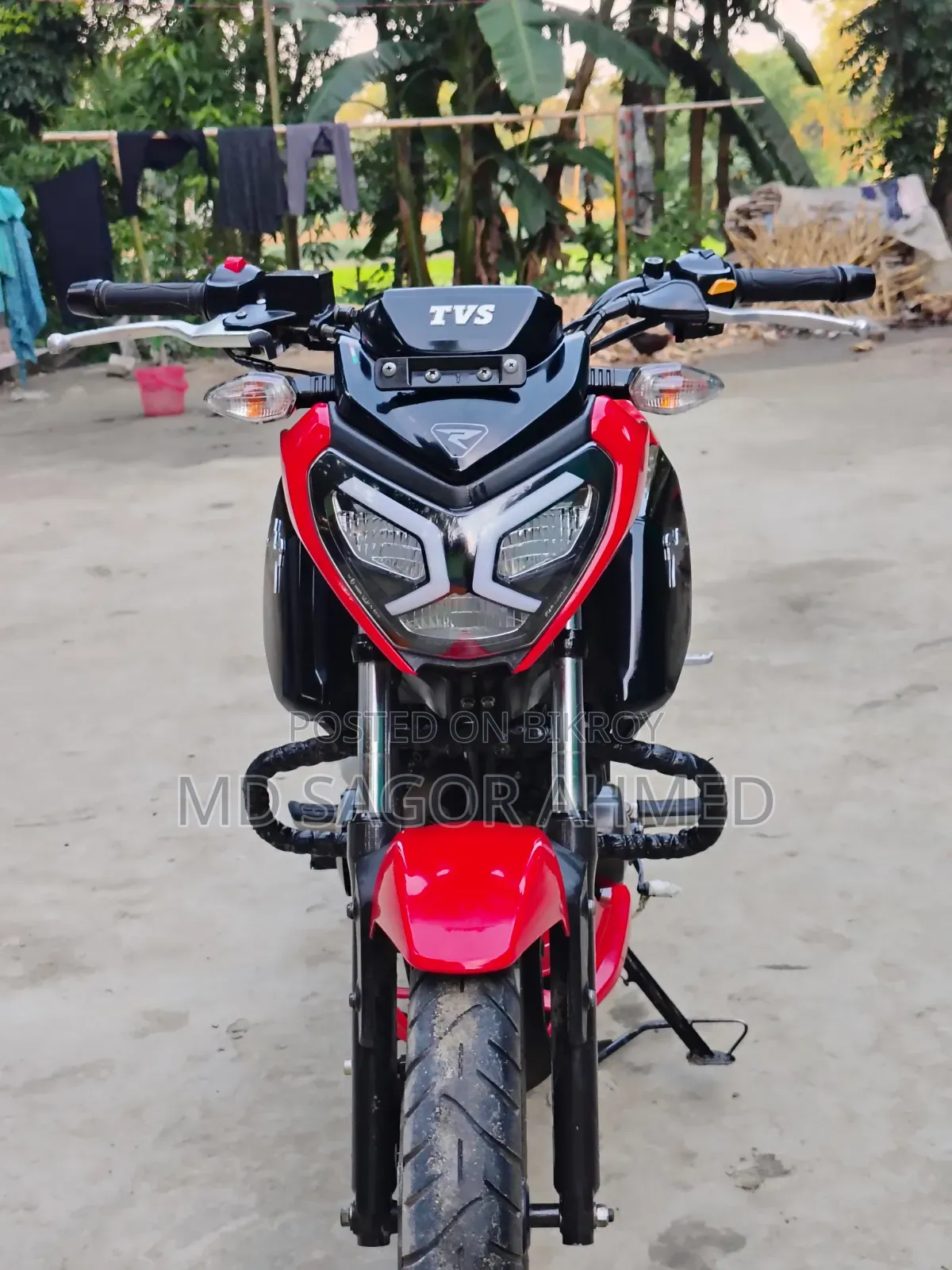TVS HLX 125 2023 Red