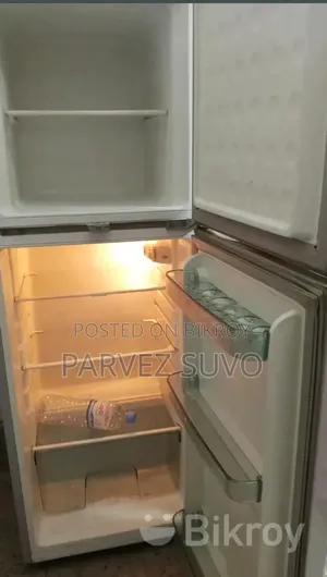 Singer 138L Refrigerator, 5 Years Used.