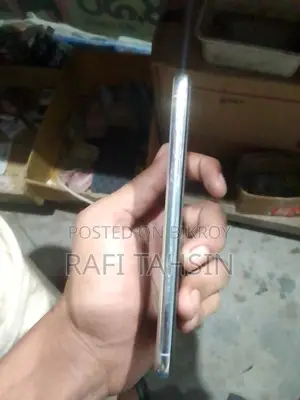 Apple iPhone XS 64 GB White