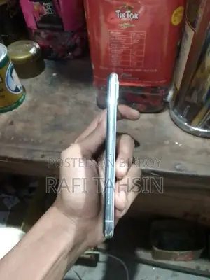 Apple iPhone XS 64 GB White