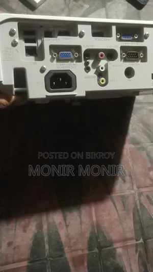 হিটাচি প্রজেক্টর বিক্রির জন্য