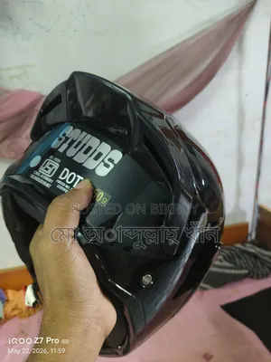 Helmet, no problems, used for a short time