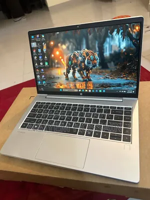 Laptop HP ProBook 445 G9 8GB AMD Ryzen 5 SSD 1T