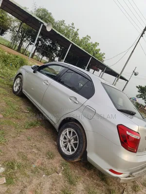 Toyota Axio 2016 Silver