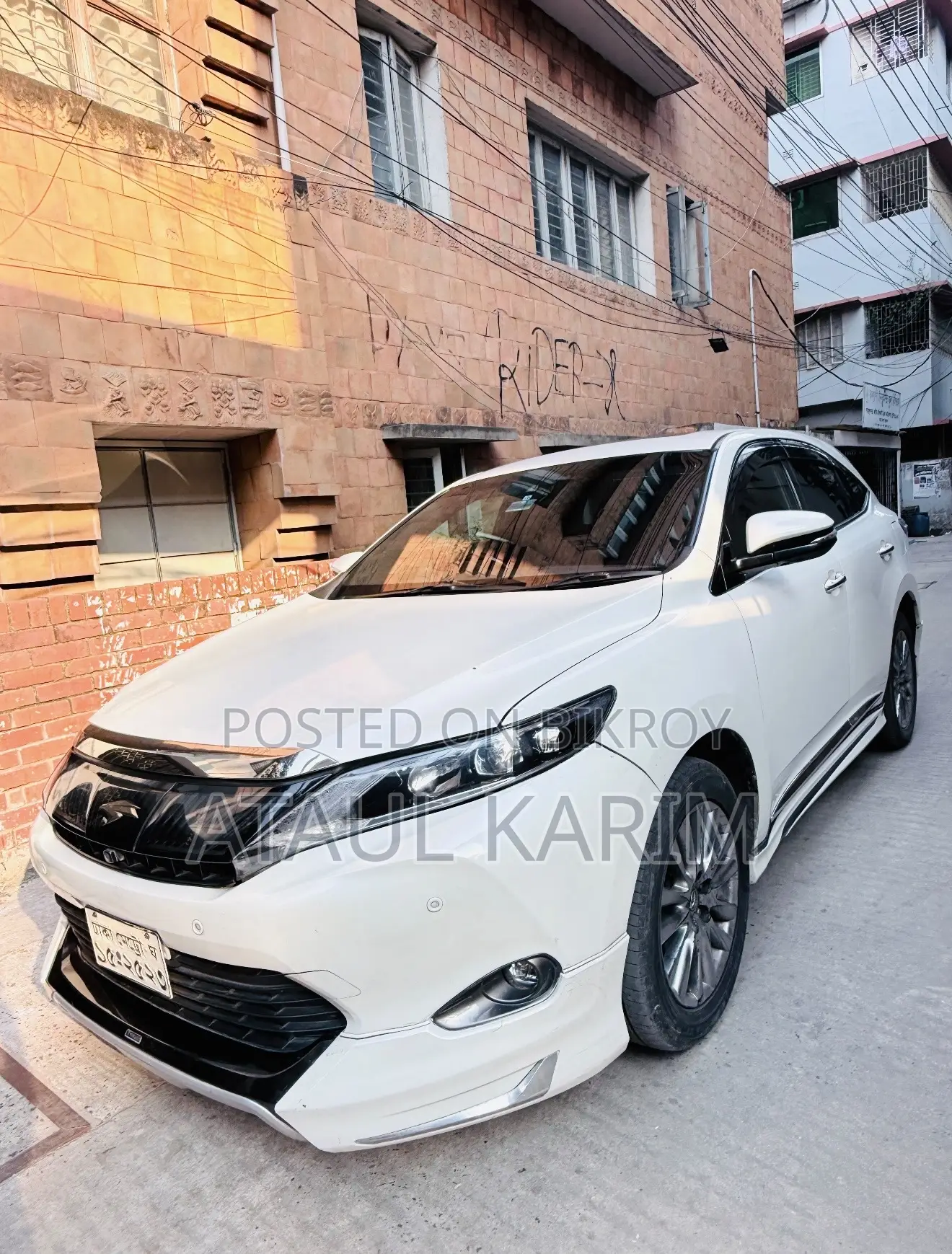 Toyota Harrier 2.0 2014 White