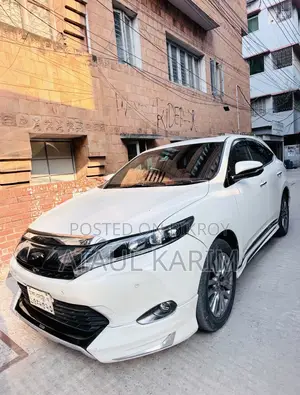 Toyota Harrier 2.0 2014 White