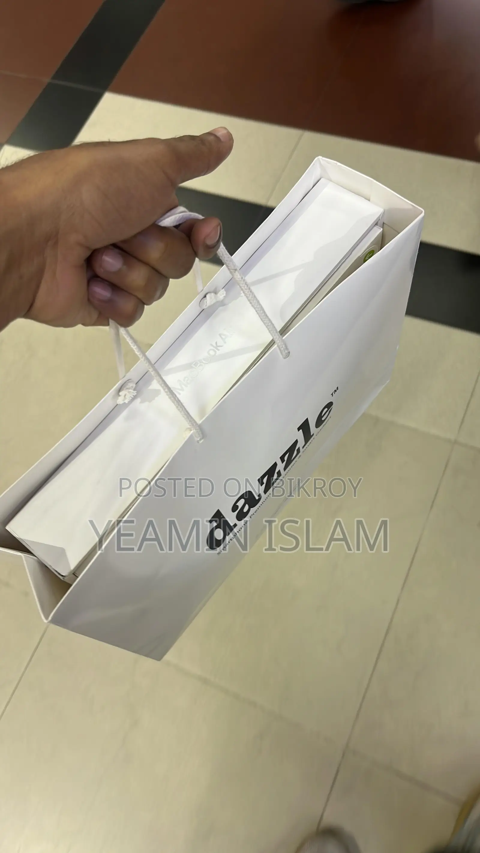 New Laptop Apple MacBook Air 2025 M4 16GB Apple M4 SSD 256GB