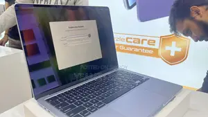 New Laptop Apple MacBook Air 2025 M4 16GB Apple M4 SSD 256GB