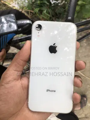 অ্যাপল আইফোন এক্সআর ১২৮ জিবি সাদা