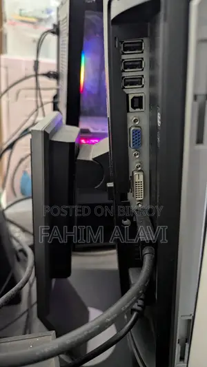Dell 24 Inch Monitor With Vertical and Horizontal Rotation