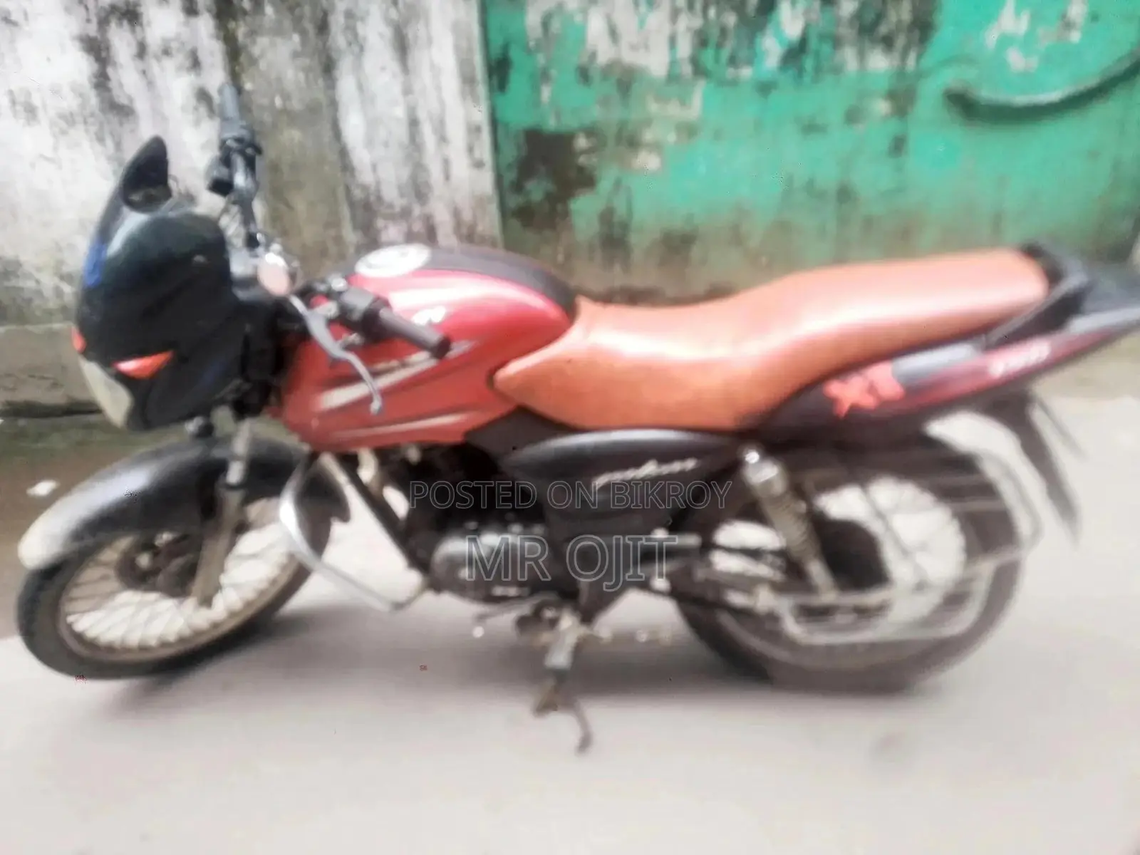 Bajaj Pulsar 150 2005 Red