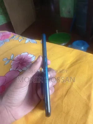 Vivo Y11 32 GB Blue