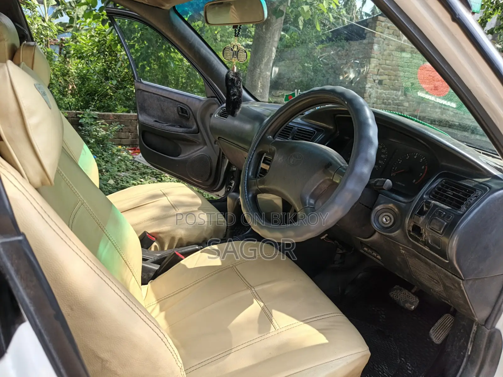 Toyota Corolla 1991 White