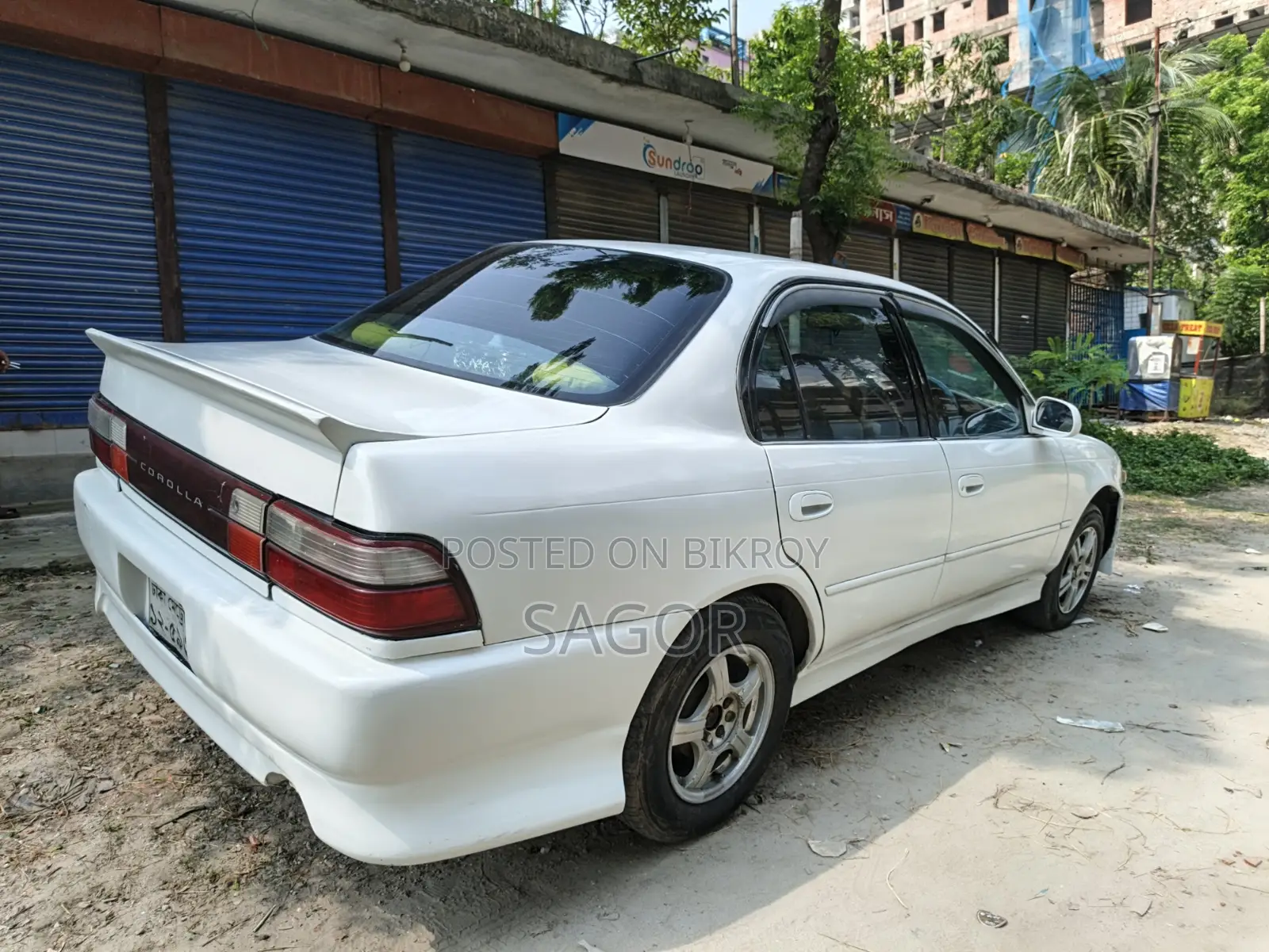 Toyota Corolla 1991 White