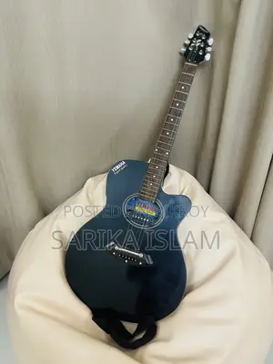 Guitar Yamaha