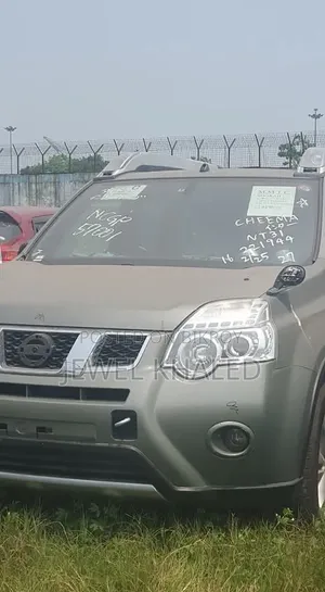 Nissan X-Trail 2.0 Petrol XE 2012