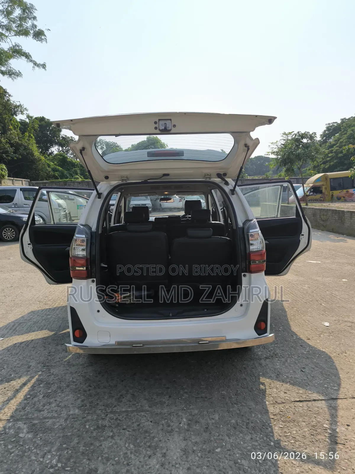টয়োটা ভেনজা ২০২১ সাদা