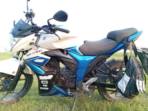 Suzuki Gixxer Monotone 2017 White