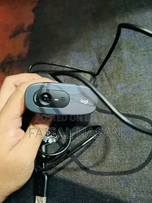 Selling because I don't need the Web Camera, it is brand new