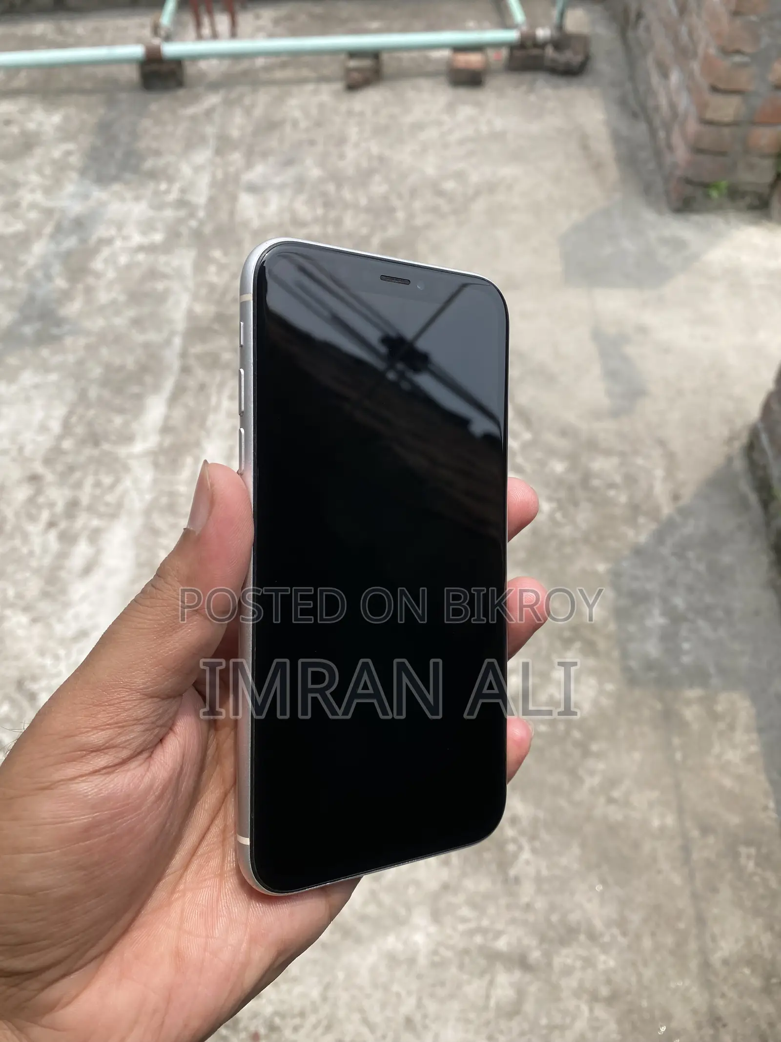 Apple iPhone XR 64 GB White