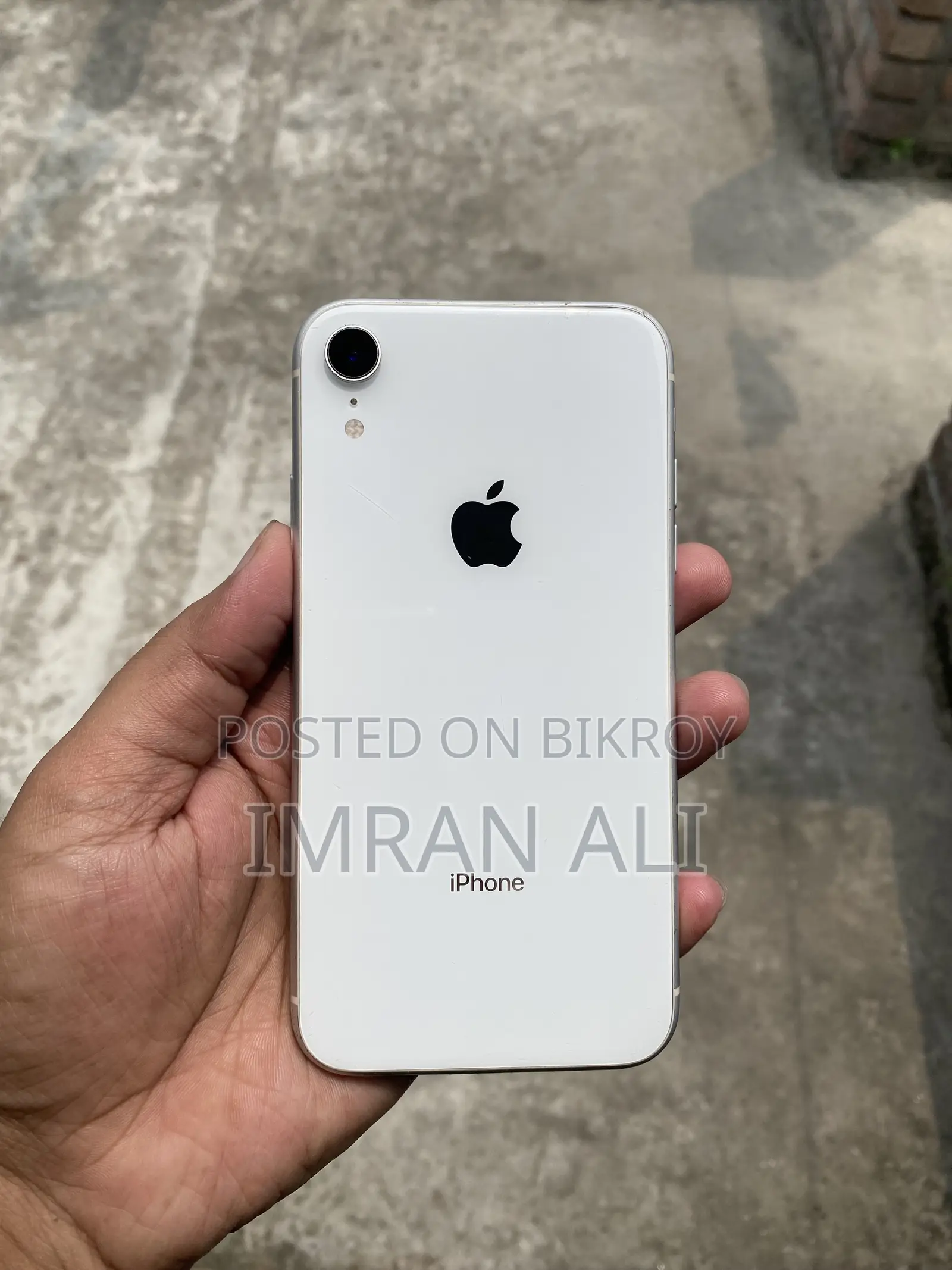 Apple iPhone XR 64 GB White
