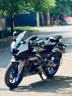 Yamaha 2024 Silver