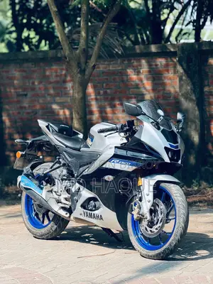 Yamaha 2024 Silver