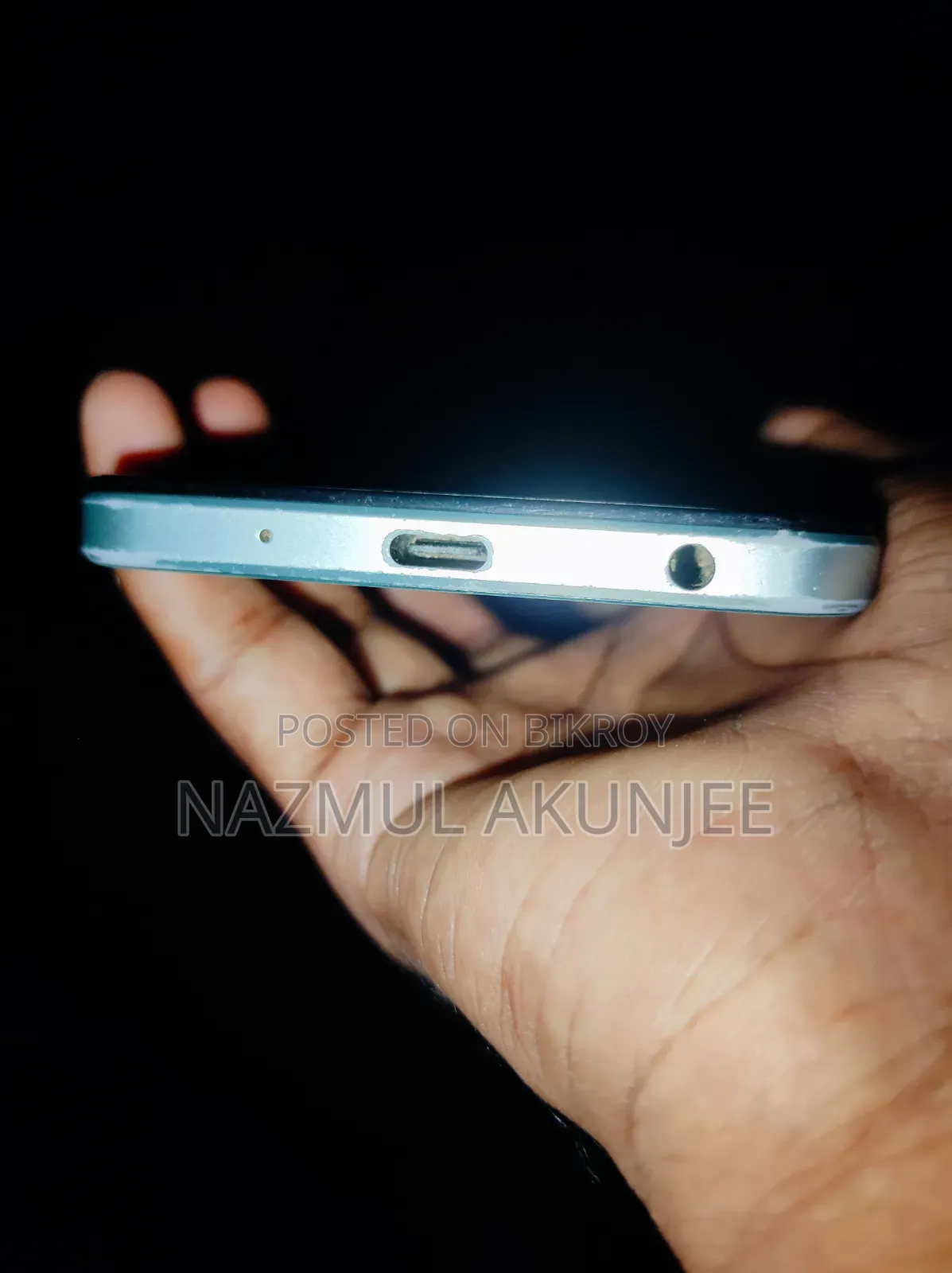 Vivo Y18 128 GB Silver