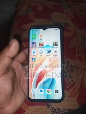 Oppo A18 128 GB Blue