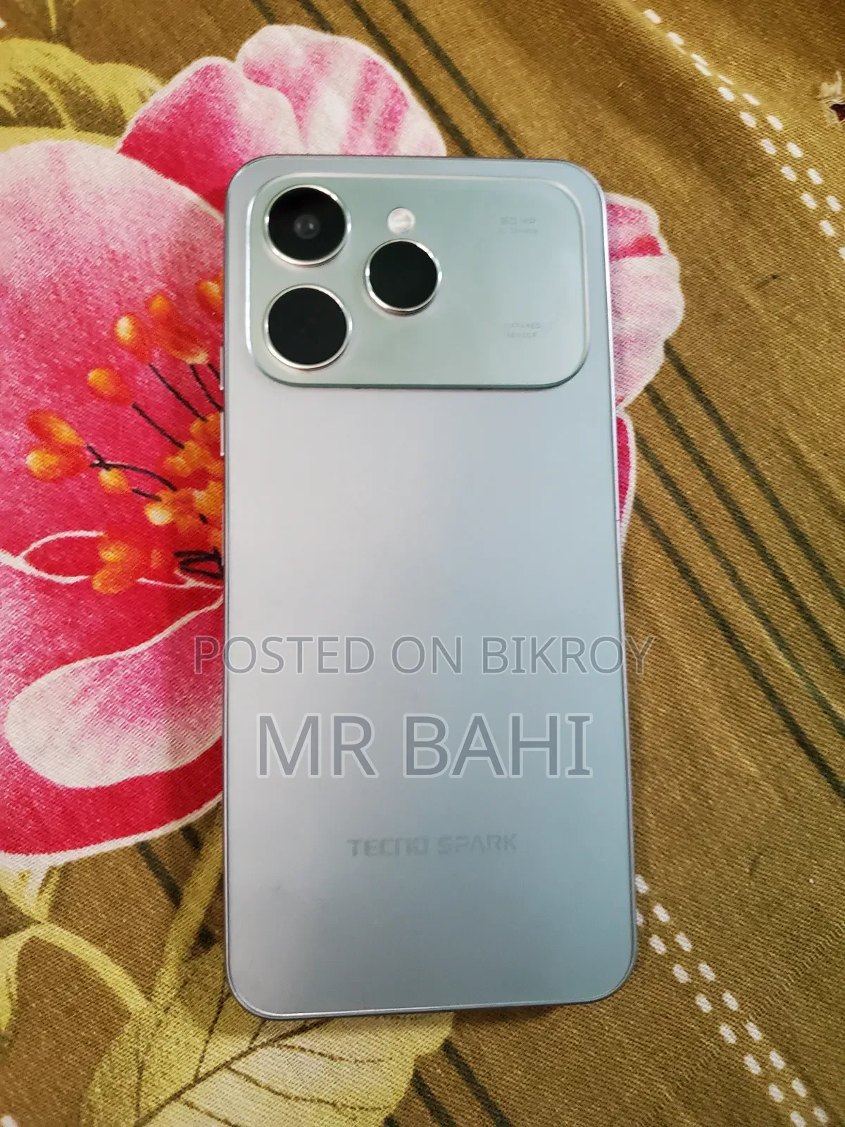 Tecno Spark 40 128 GB Silver