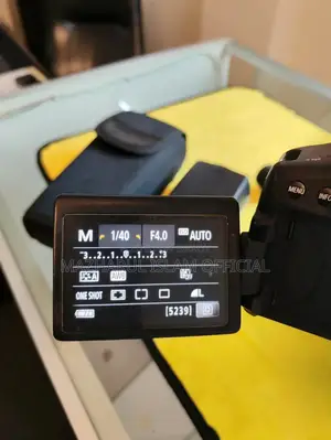 Canon Eos 750d Dslr | 50mm Stm Lens + Flash | Wifi Nfc