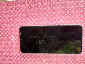 Vivo Y21 64 GB White
