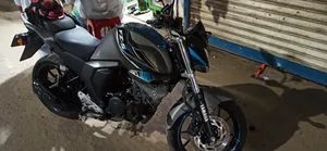 ইয়ামাহা এফজেড ২০২৪ সিলভার