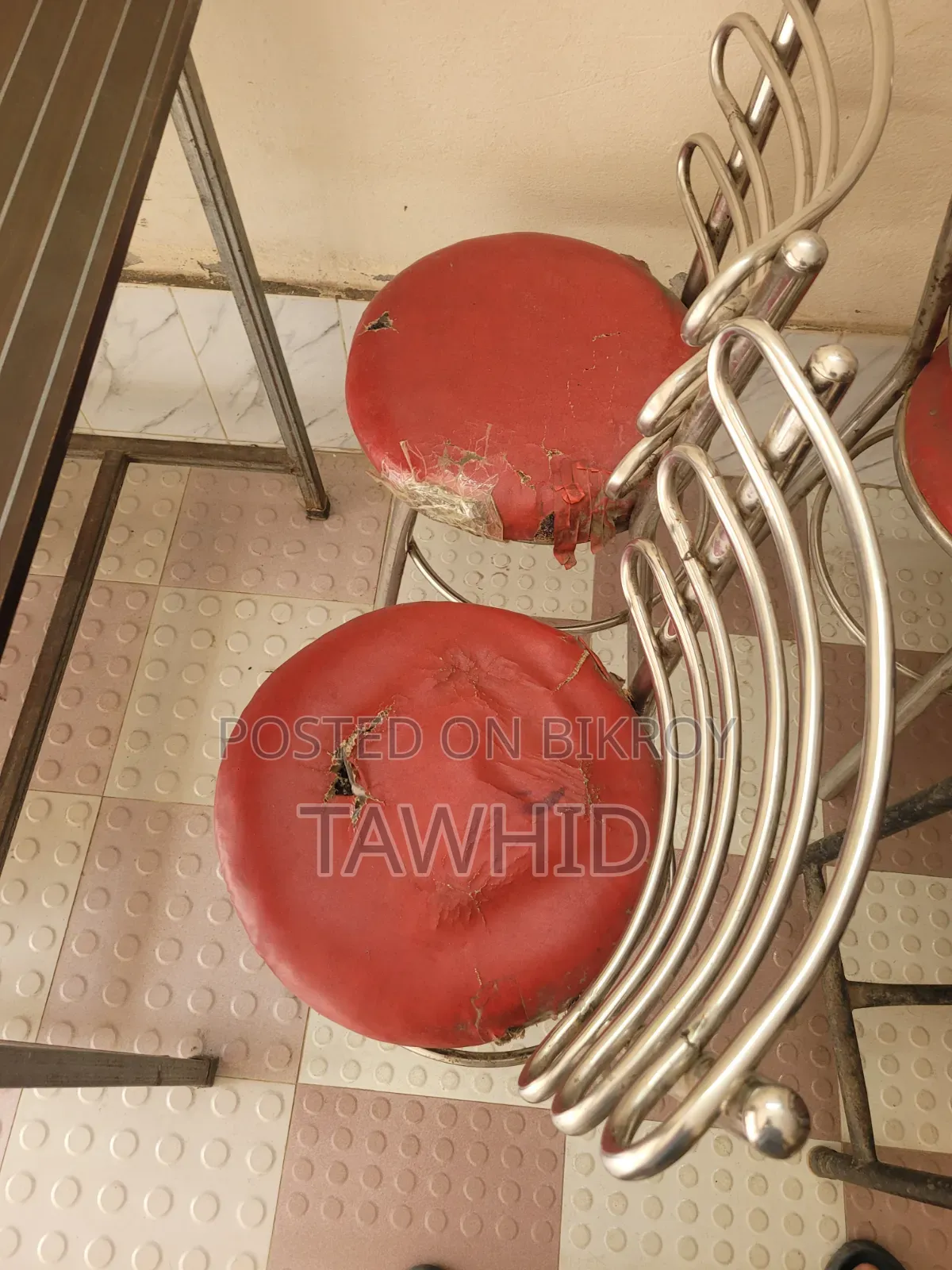 Chair, table for sale.