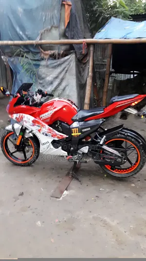 Yamaha 2017 Red
