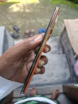 iQOO 128 GB Orange
