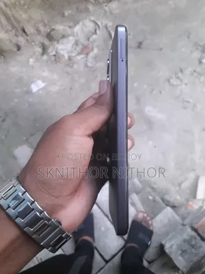 Realme C75 128 GB Black