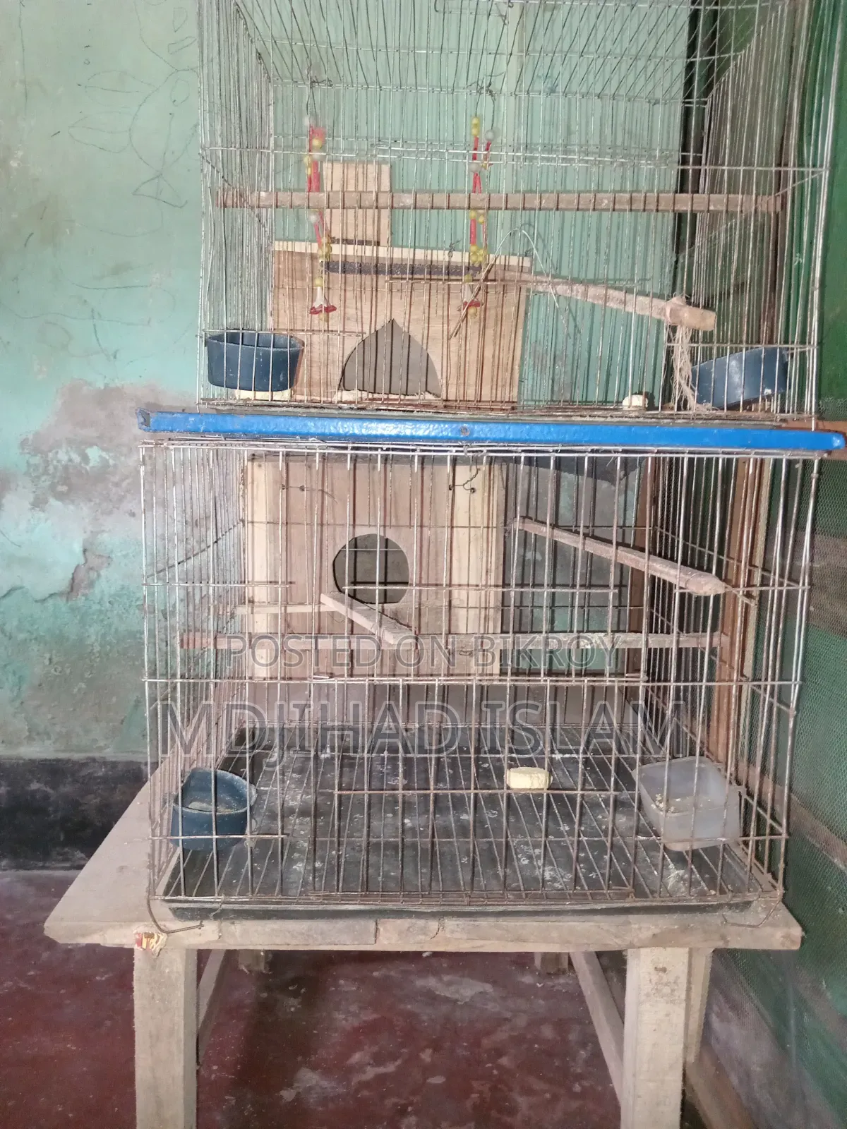 Bird cage and breeding set, one small and one large, two sets to be sold