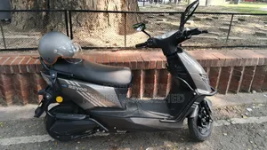 Revoo C32 2026 Gray