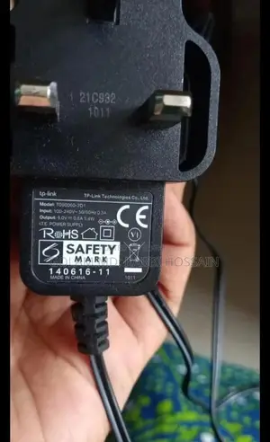 টিপি-লিংক ৯ ভোল্ট অ্যাডাপ্টার